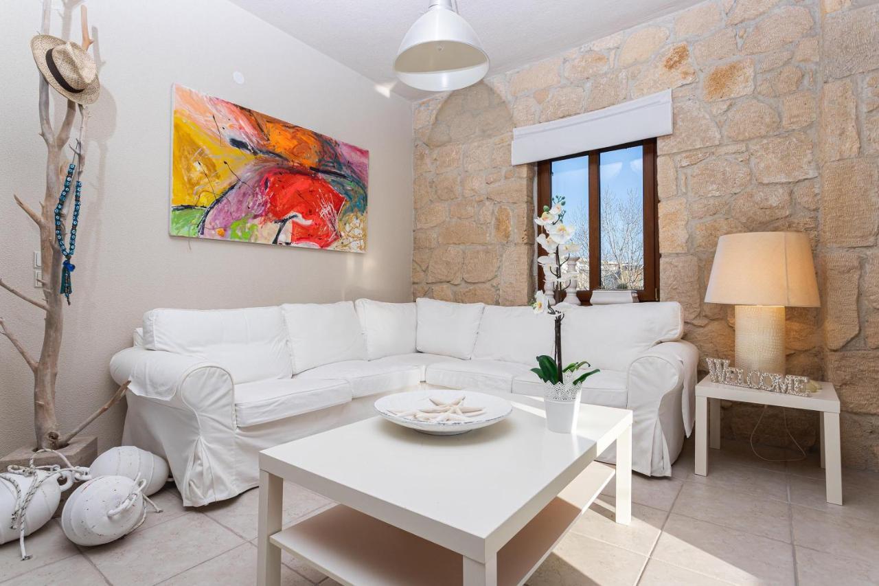 Pure White Suite Elani Сиври Экстерьер фото